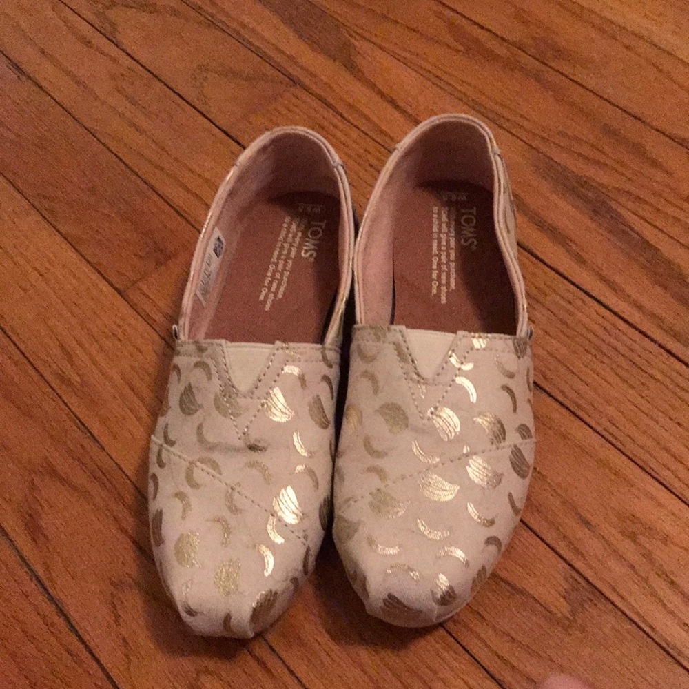 Almost new Toms
